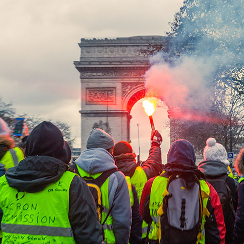 Who are the gilets jaunes?
